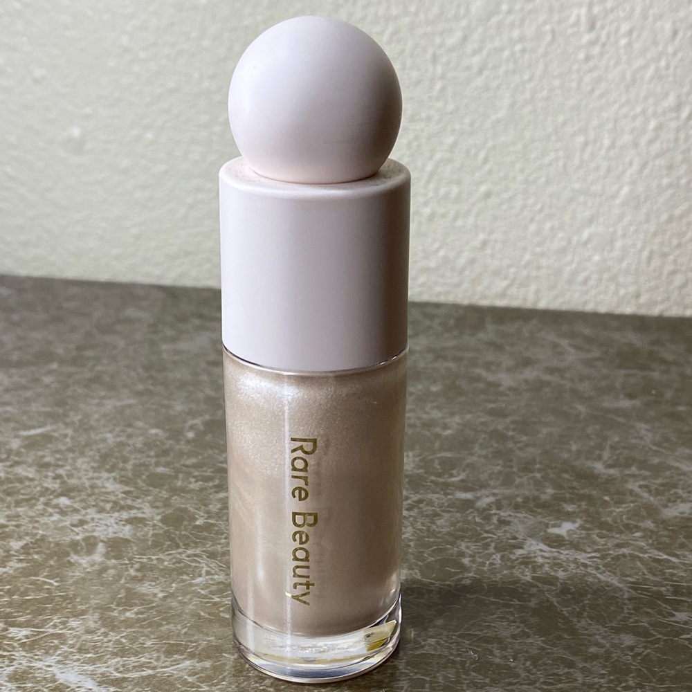 Rare Beauty Highlighter